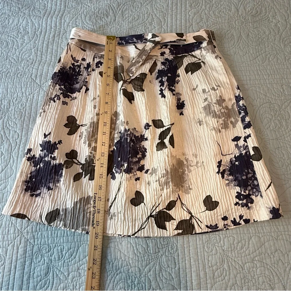 Teri Jon‎ Belted Mini Skirt Floral Size 8 Textured Fabric Above Knee Business